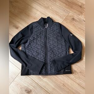 Women’s Nike aerolayer running jacket size small